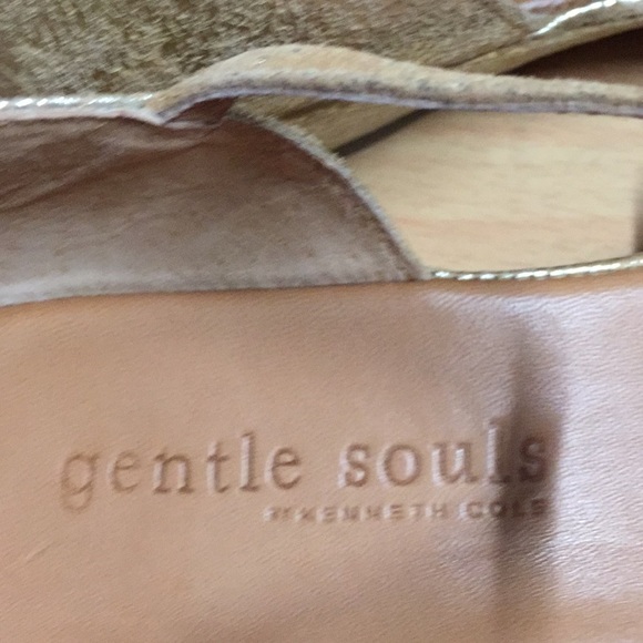 Gentle Souls by Kenneth Cole Sandals - Picture 8 of 8